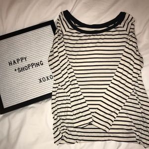 AE Black and white striped shirt